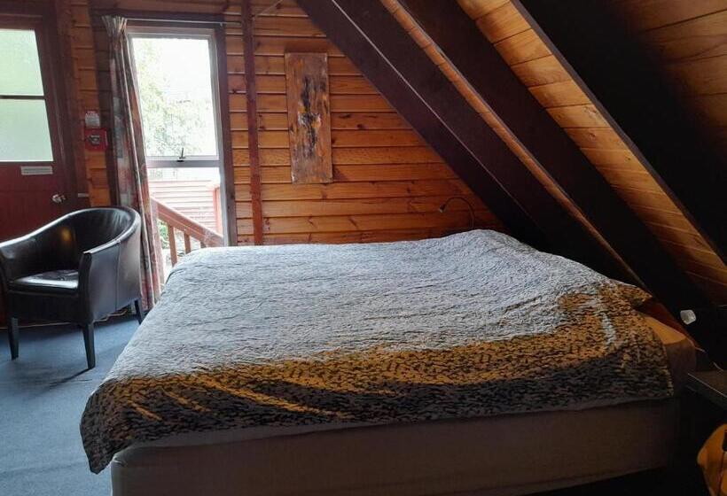 Номер Стандарт Совместная Ванная, Hanmer Backpackers