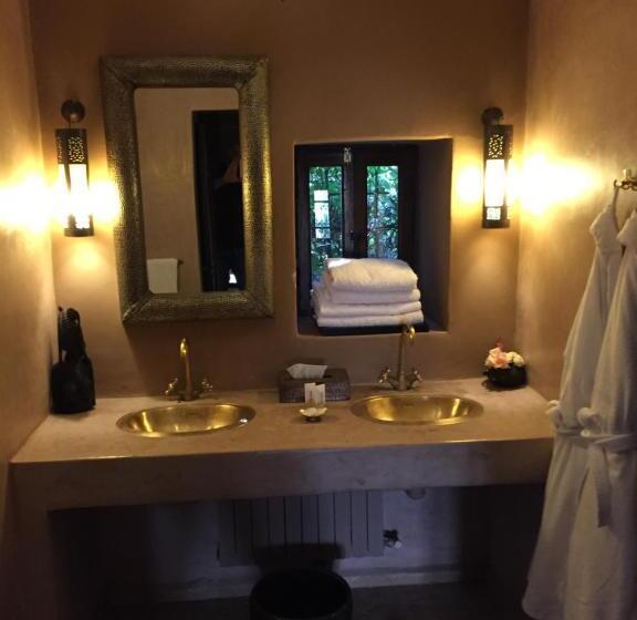 Номер Стандарт, The Capaldi Hotel, Restaurant & Spa