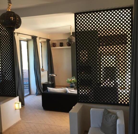 Люкс Повышенной Комфортности, The Capaldi Hotel, Restaurant & Spa