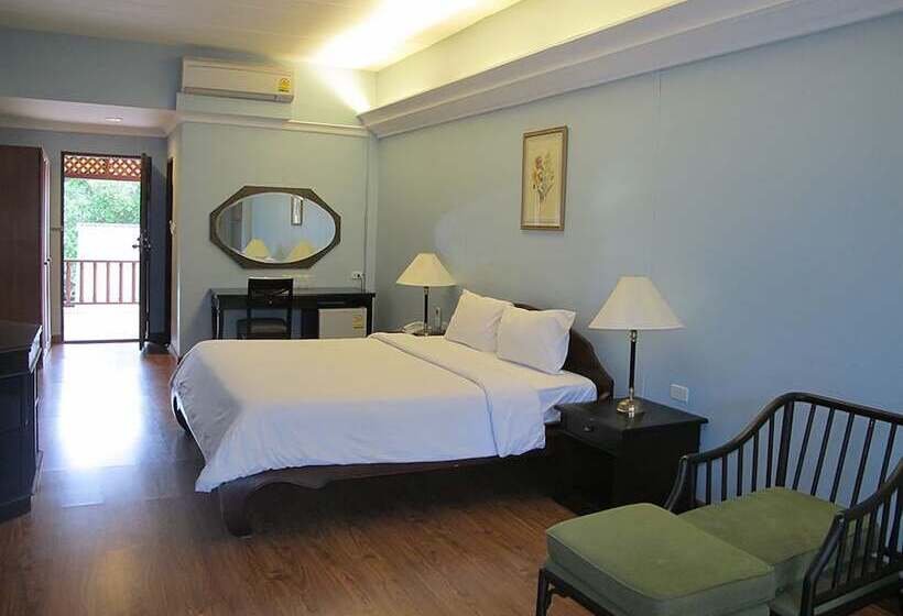 デラックスルーム, Mae Pim Resort