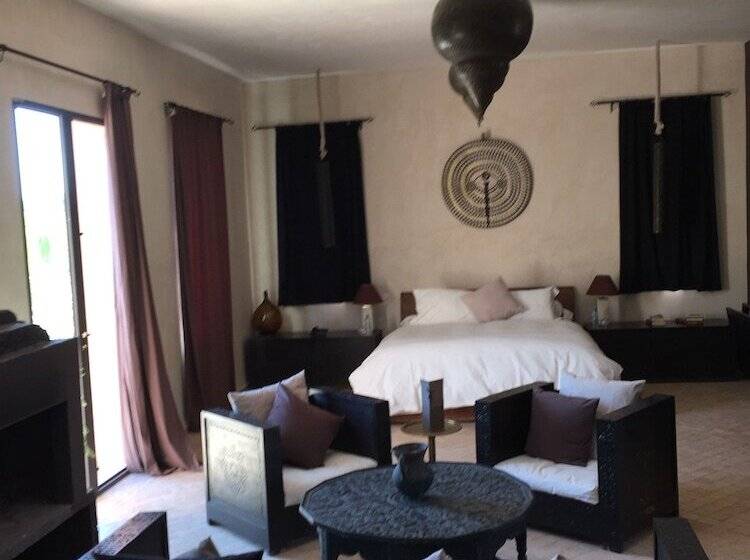 Люкс Повышенной Комфортности, The Capaldi Hotel, Restaurant & Spa