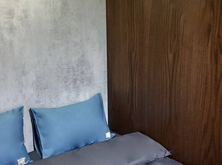 کابین, Sleep  N Fly Sleep Lounge, D Gates Terminal 1   Transit Only
