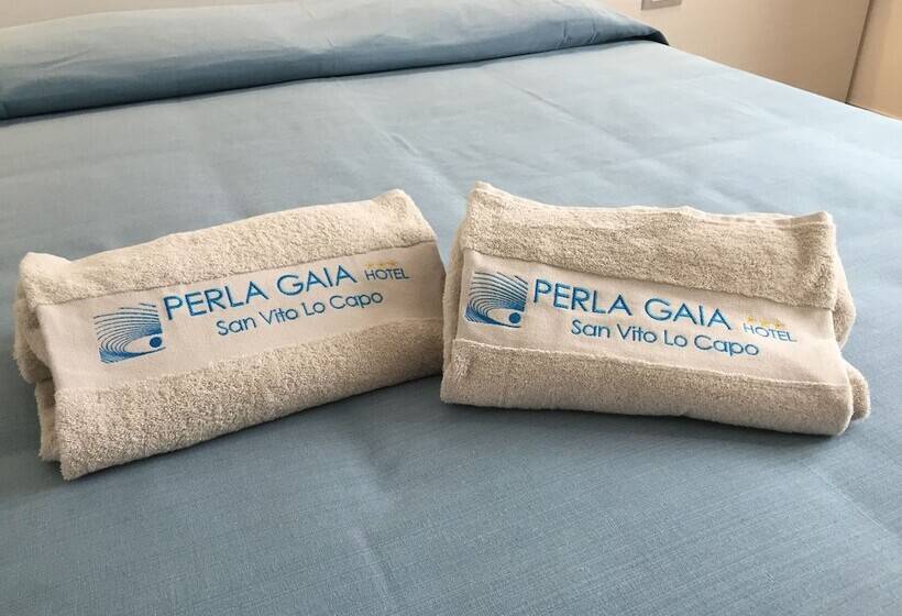 带阳台的三人标准间, Perla Gaia