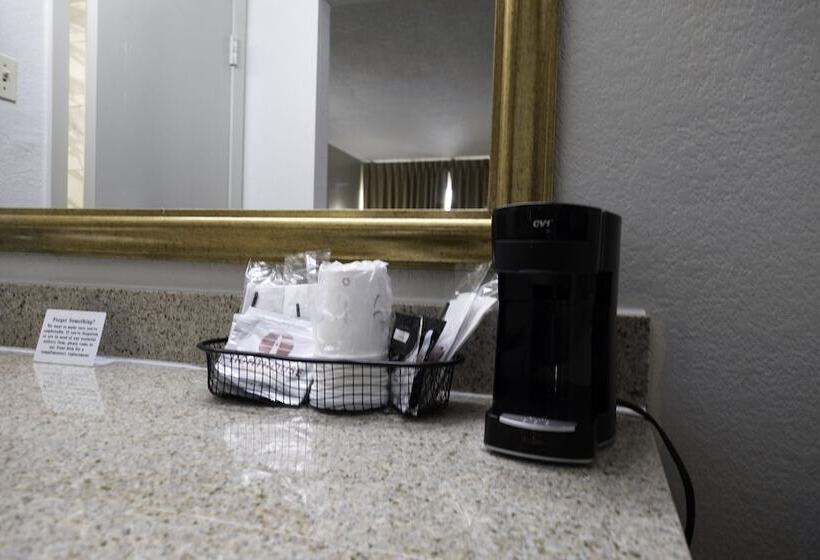 Номер Deluxe, Red Roof Inn Charlottesville