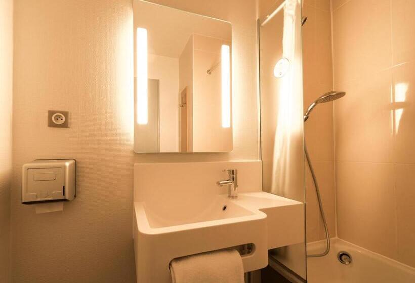 Четырехместный Номер Стандарт, B&b Hotel Alencon Nord