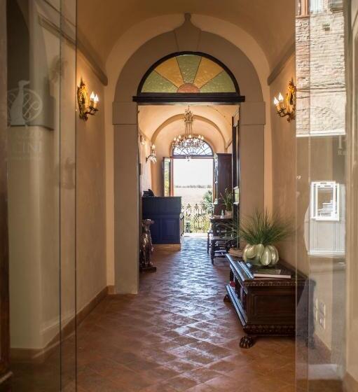 Номер Стандарт, Palazzo Pacini