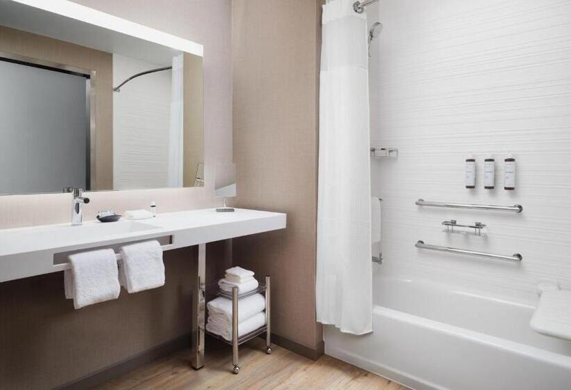 Номер Стандарт Вид на Город, Ac Hotel By Marriott Dayton