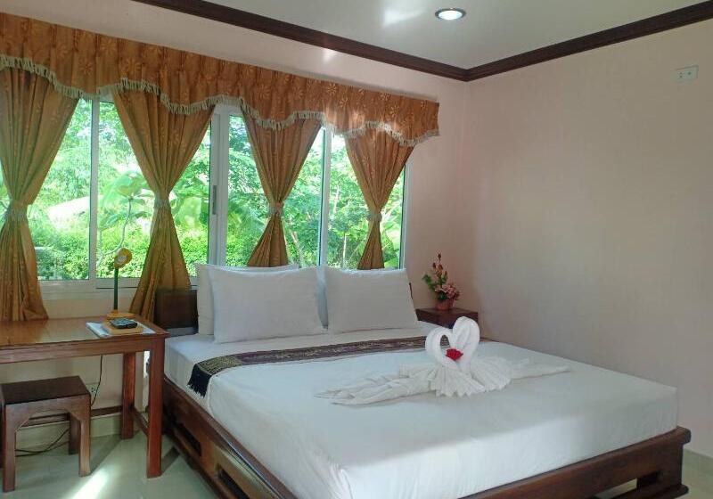 스위트, Capital O 75415 Nanthachart Riverview Resort