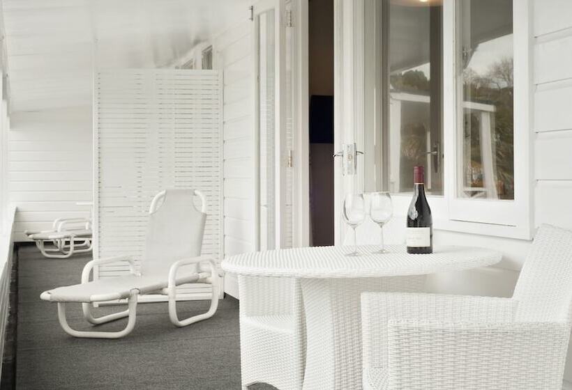 Студио Стандарт с Балконом, Hananui Lodge And Apartments