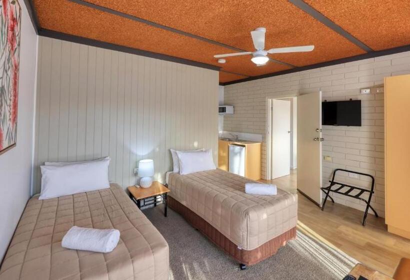 Номер Стандарт, Motel Meneres