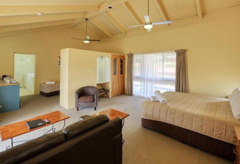 Люкс, Motel Meneres