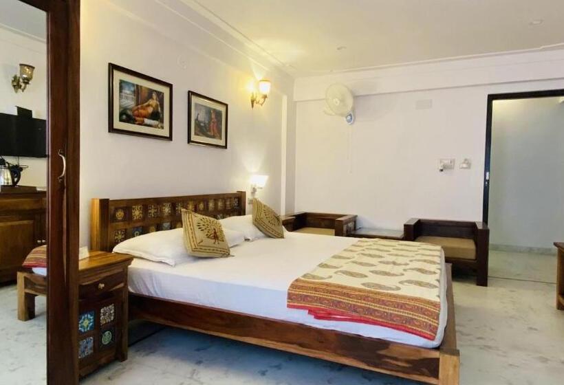 Quarto Deluxe, Kotra Haveli A Boutique Hotel By Lake Pichola