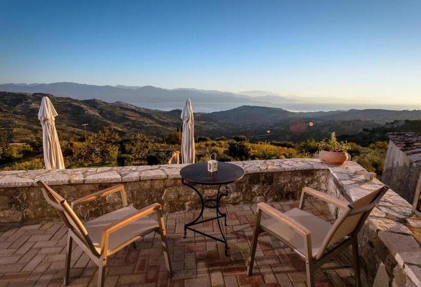 Номер Стандарт, Gerofotis Traditional Guesthouse Est 1892   Close To Aigio, Akoli, Selianitika