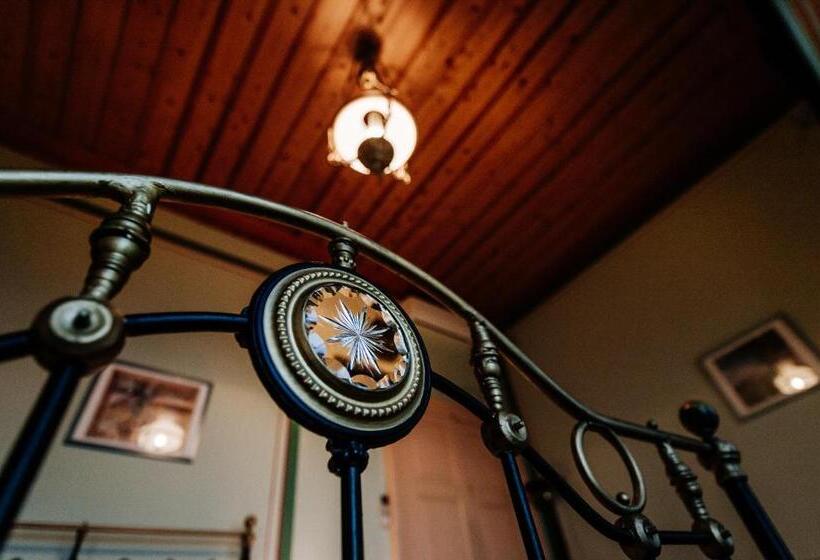 Люкс, Gerofotis Traditional Guesthouse Est 1892   Close To Aigio, Akoli, Selianitika