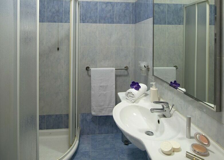 Номер Стандарт Трехместный, Club Esse Gallura