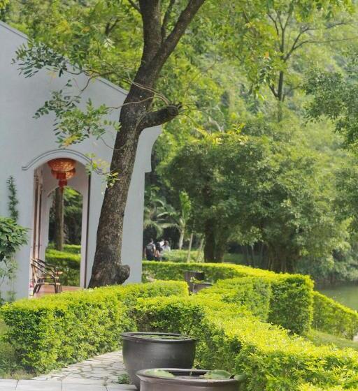 اتاق لوکس, Mua Caves Ecolodge