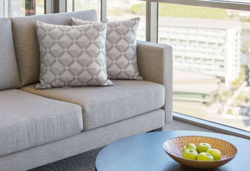 Апартаменты 1 Спальня, The Milton Brisbane