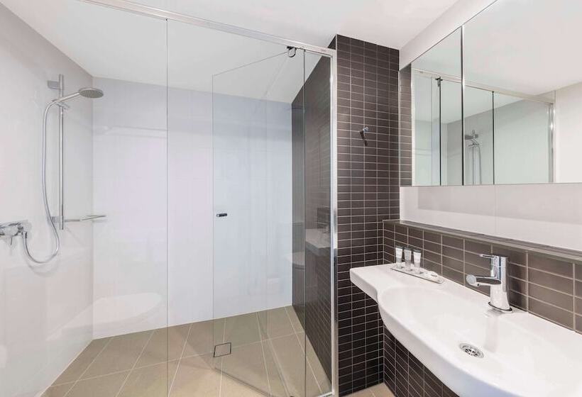 1 Bedroom Apartment River View, The Milton Brisbane