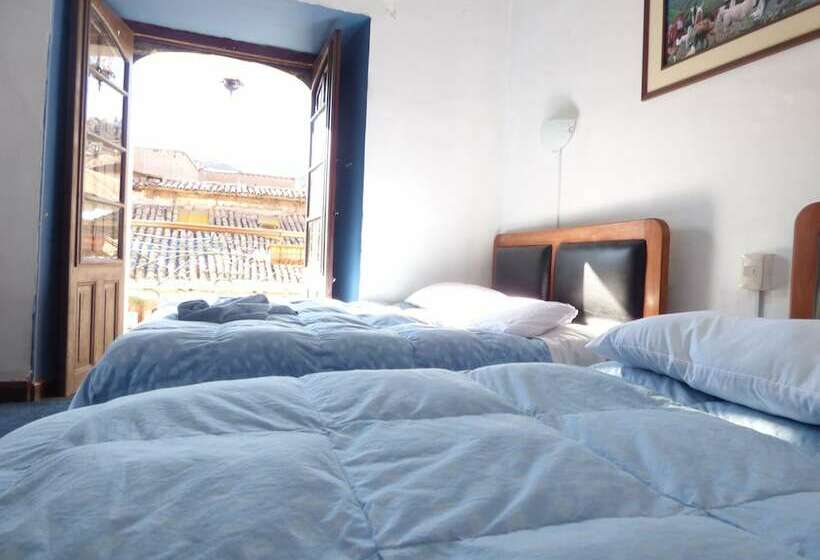 חדר סטנדרט לשלושה, Peruvian Hostal