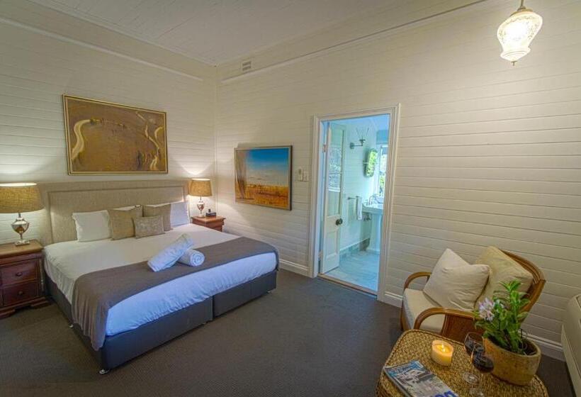 스위트, Bangalow Guesthouse