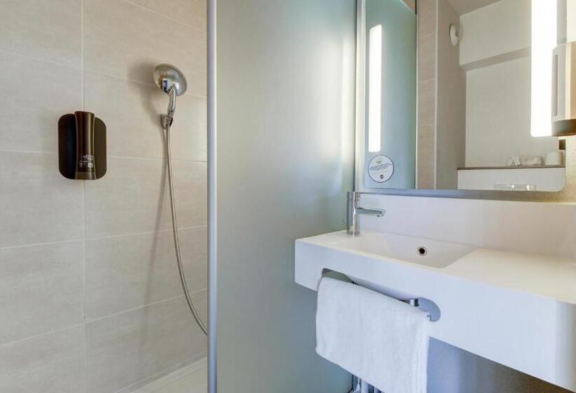Номер Стандарт, B&b Hotel Marseille Prado Vélodrome