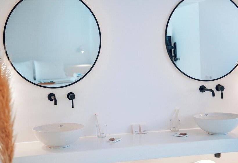 Suite with Pool, Akkadian Lgbt Boutique