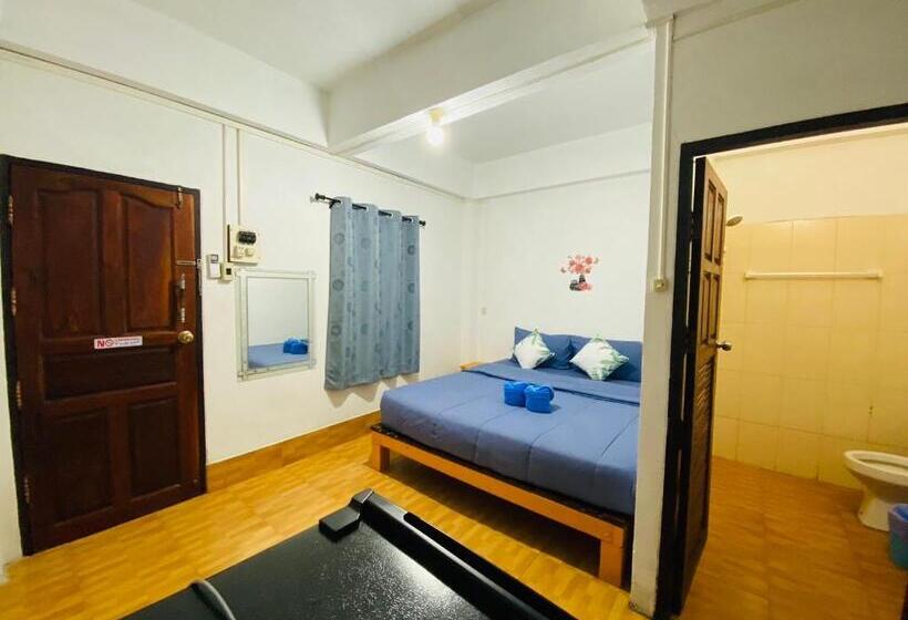 Номер Стандарт, Miss Hong House