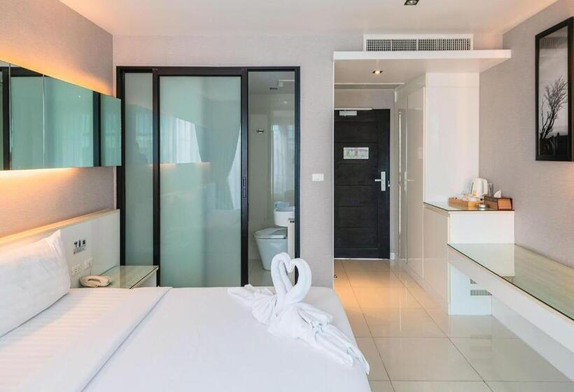 Номер Superior, Serenotel Pattaya