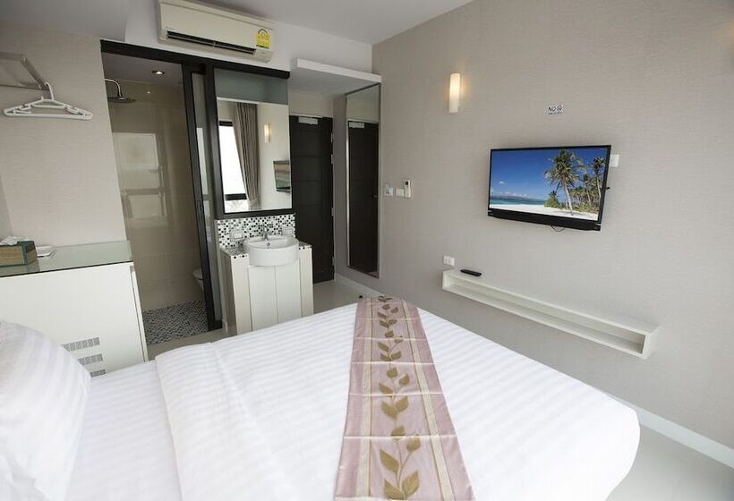 Номер Стандарт Вид на Море, Serenotel Pattaya