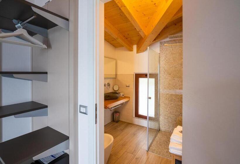 Номер Стандарт Вид на Озеро, Foresteria Lago Di Como