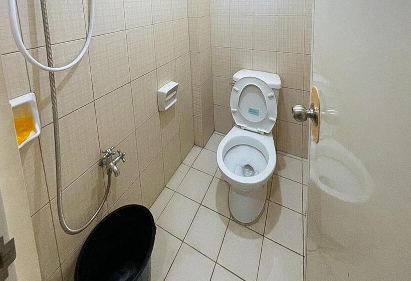 Семейный Номер, Reddoorz @ Cion Suites Mintal Davao
