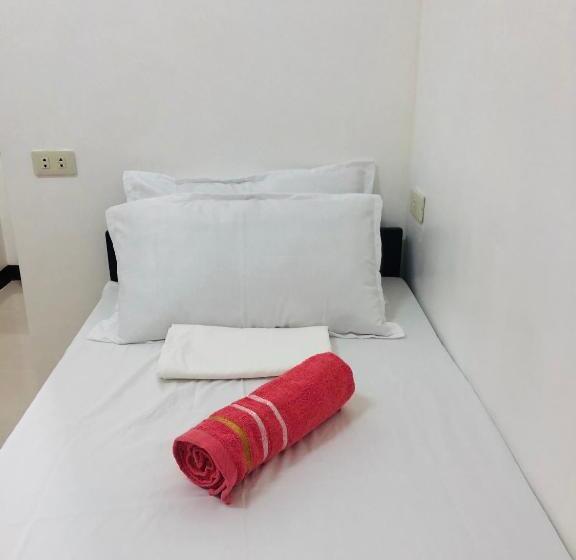 스탠다드 룸, Lr Hostel And Cafe