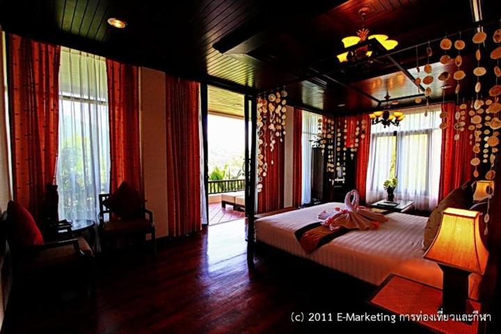 Номер Deluxe, Racha Kiri Resort & Spa, Khanom