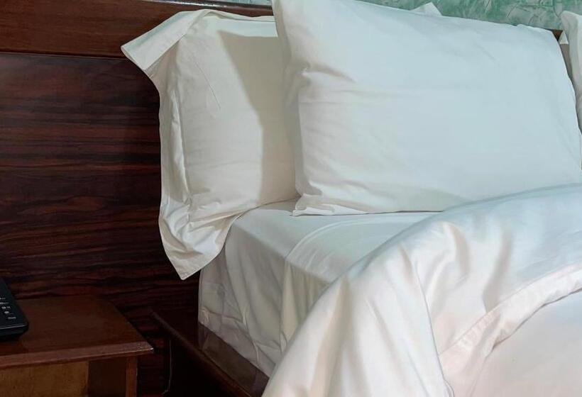 اتاق لوکس, Platinum Hotel Douala
