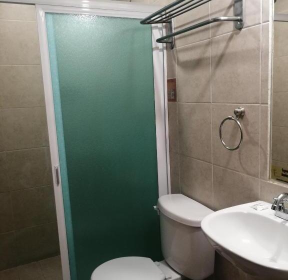 Quarto Estandar, Colonial
