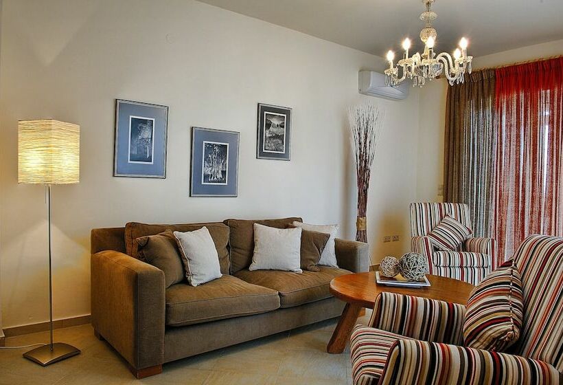 침실 4개 빌라, Istron Collection Villas