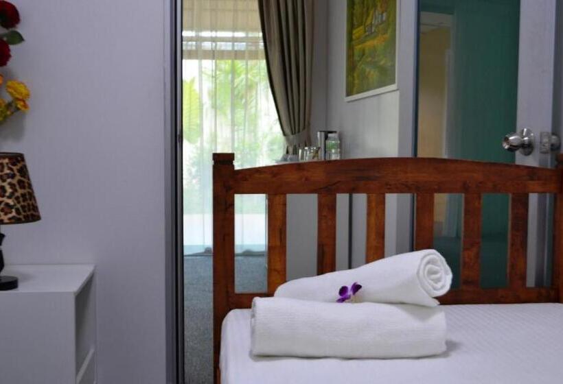 Трехместный Номер Superior Вид на Сад, The Ocean Residence Langkawi