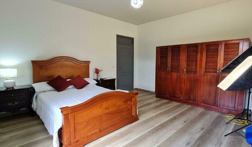 اتاق استاندارد سه نفره, Cocoview Valle De Angeles