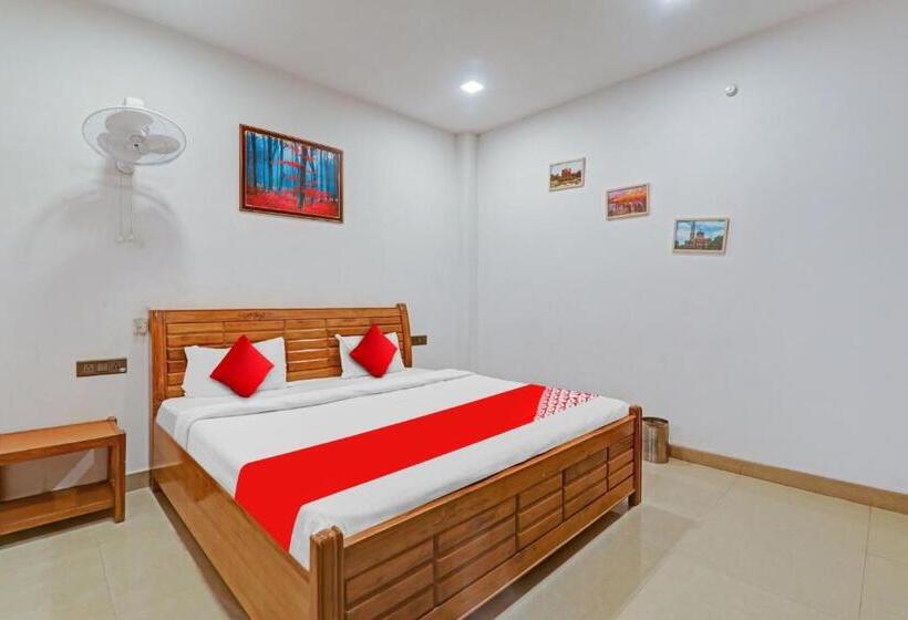 Номер Стандарт, Oyo Flagship 81099 Shri Niketan