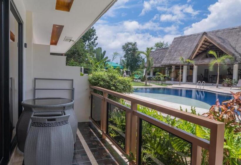 اتاق سوپریور با چشم‌انداز استخر, The Mayana Resort