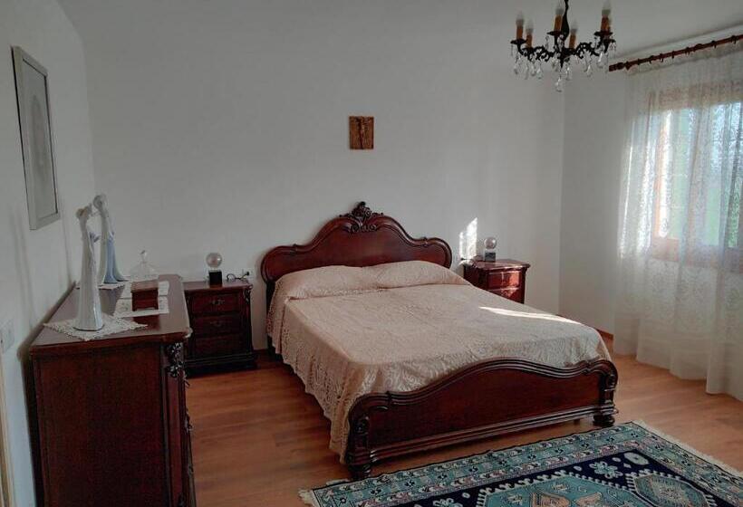 Standard room with outdoor bath, Villa Nadia