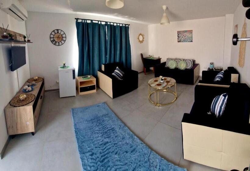 Habitació Quàdruple Deluxe, Mbi Smart Central
