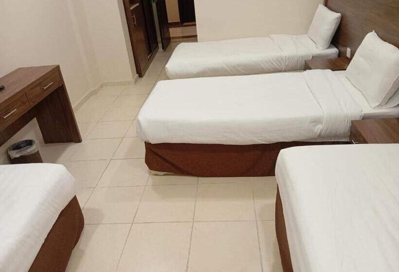 اتاق استاندارد چهار تخته, فندق الساعي Alsai