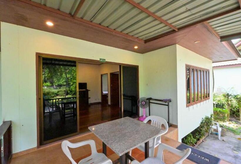4인용 스탠다드 룸, Poowadee Resort