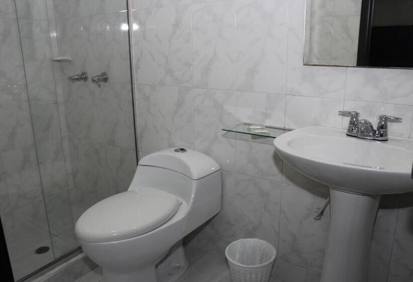 חדר סטנדרט לשלושה, Dorado Plaza Bogota
