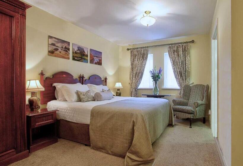 Трехместный Номер Superior, Tullyglass House