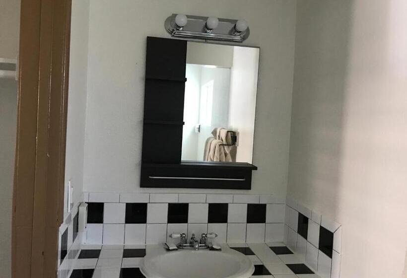 Номер Стандарт, Westwind Lodge