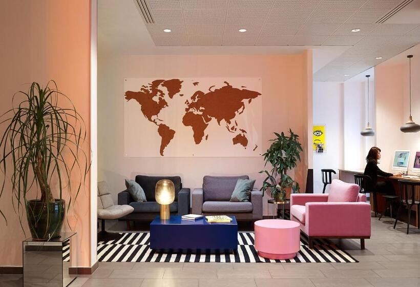 Семейный Номер, The Social Hub Paris La Défense