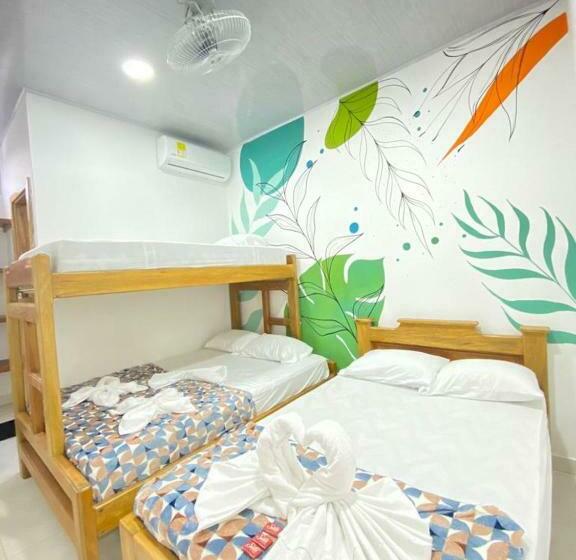 침실 3개 아파트, Hostal Las Flores