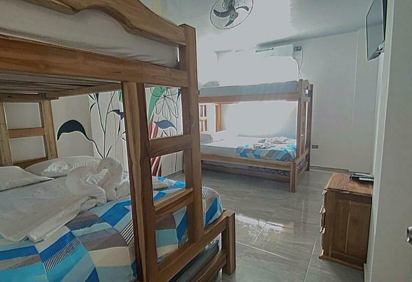 패밀리 룸, Hostal Las Flores